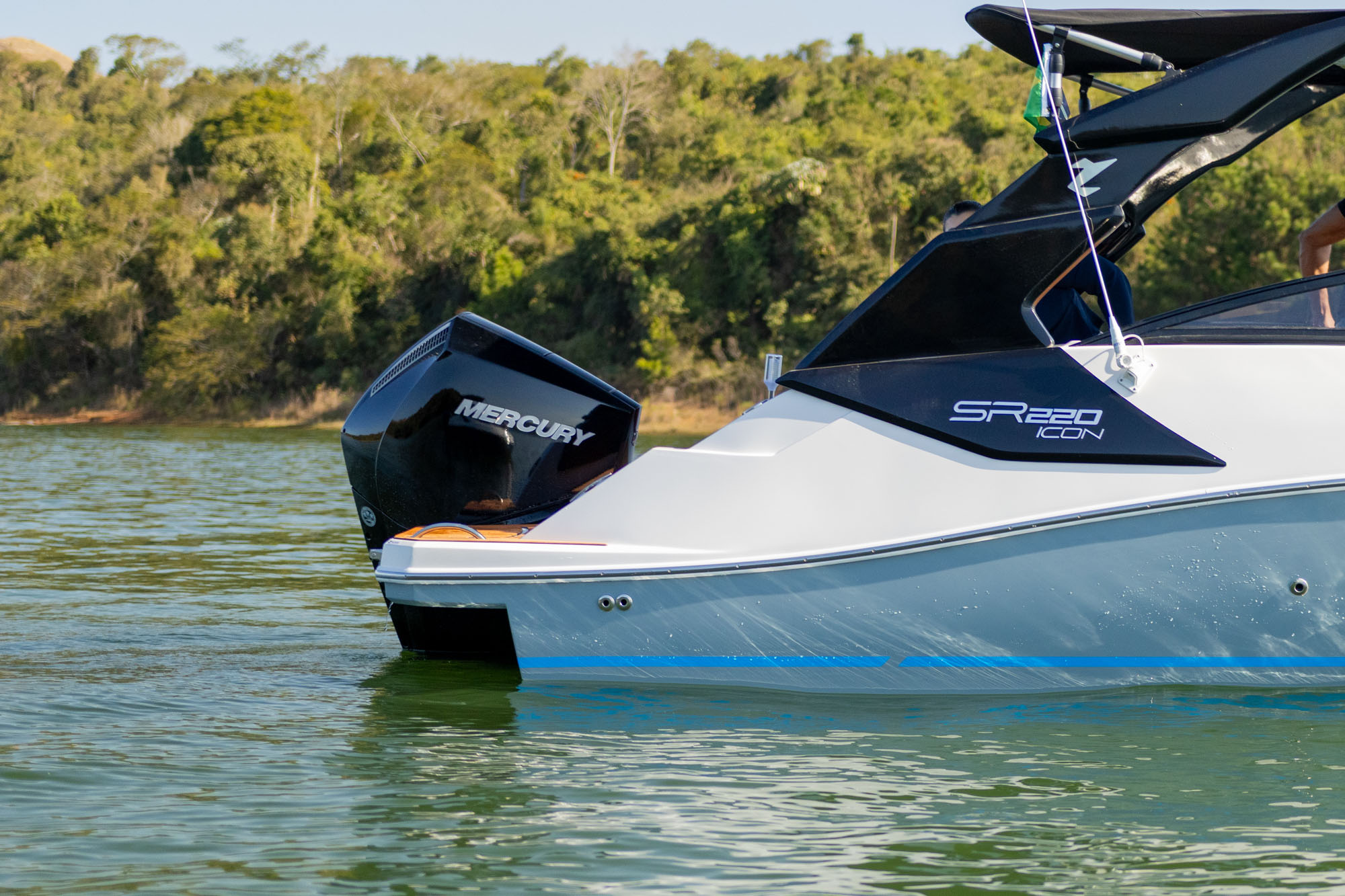 Check-up: Ross SR 220 Icon — conforto, desempenho e identidade em cada detalhe